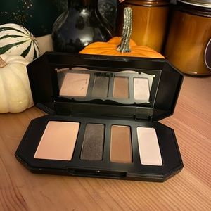Kat Von D  Shade + Light Eye Contour Quad - Fawn